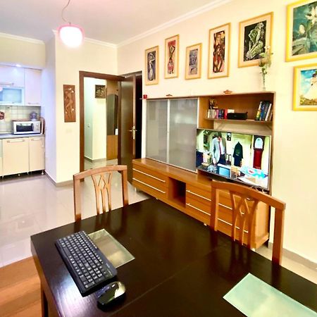Blloku Apartment Tiranë Ngoại thất bức ảnh