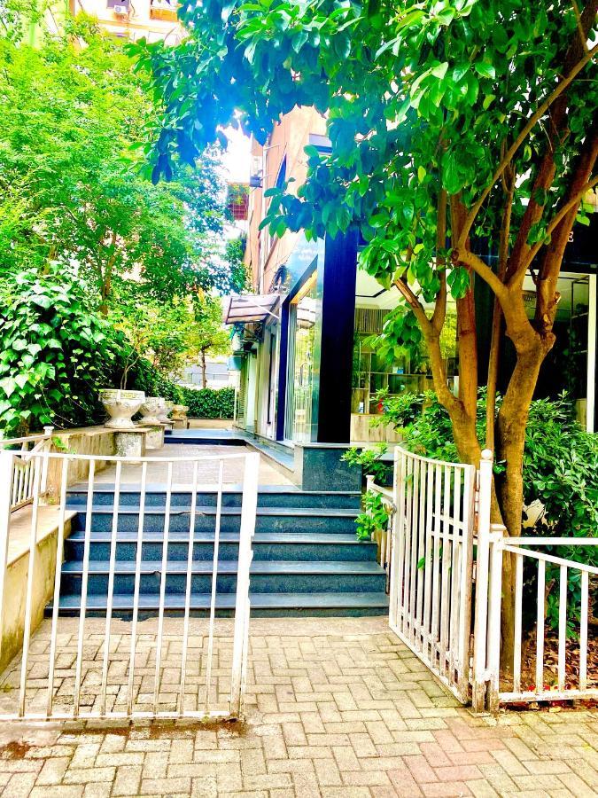 Blloku Apartment Tiranë Ngoại thất bức ảnh